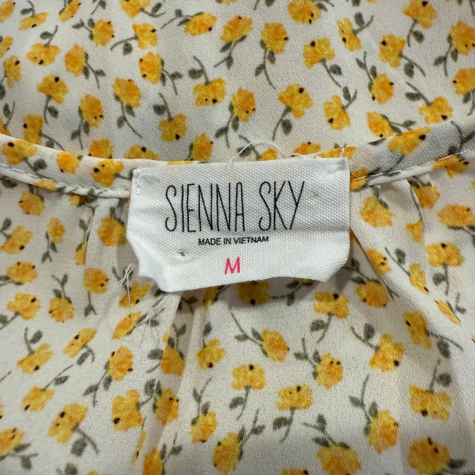 Sienna Sky Women’s Floral Cold Shoulder Top Size M - Image 5