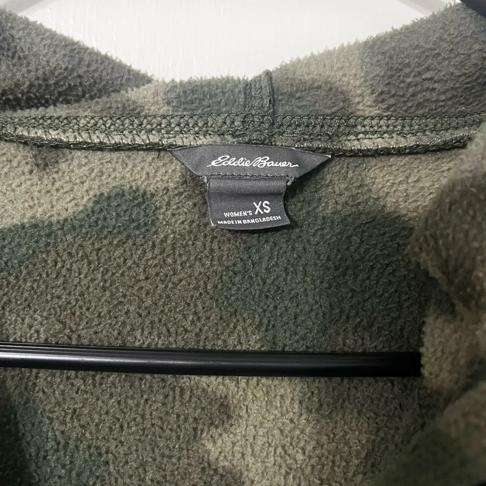 Eddie Bauer Camoflage Fleece Zip Up | Camo Zip Jacket Sweatshirt | Size … - Image 3