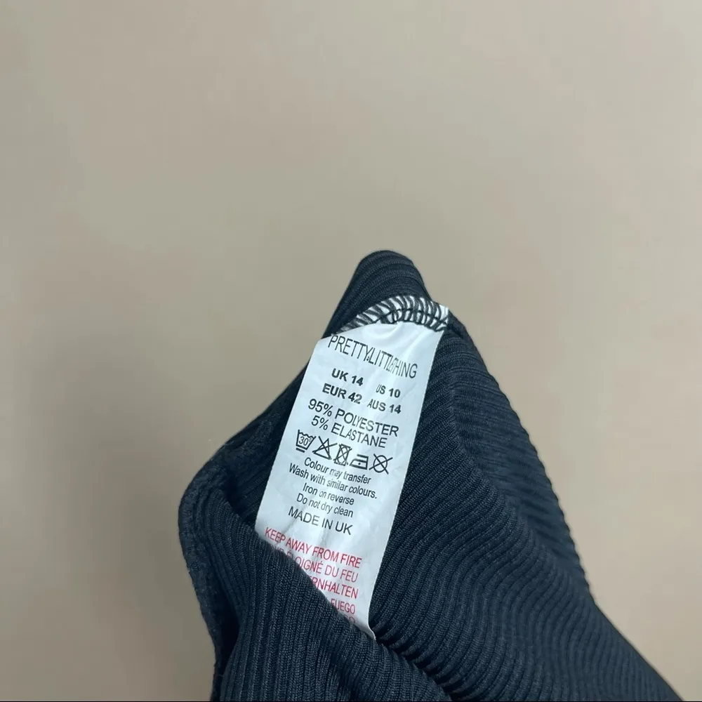 PrettyLittleThing Size 6 Ribbed Joggers Streetwear Minimalist Casual Lounge - Image 5