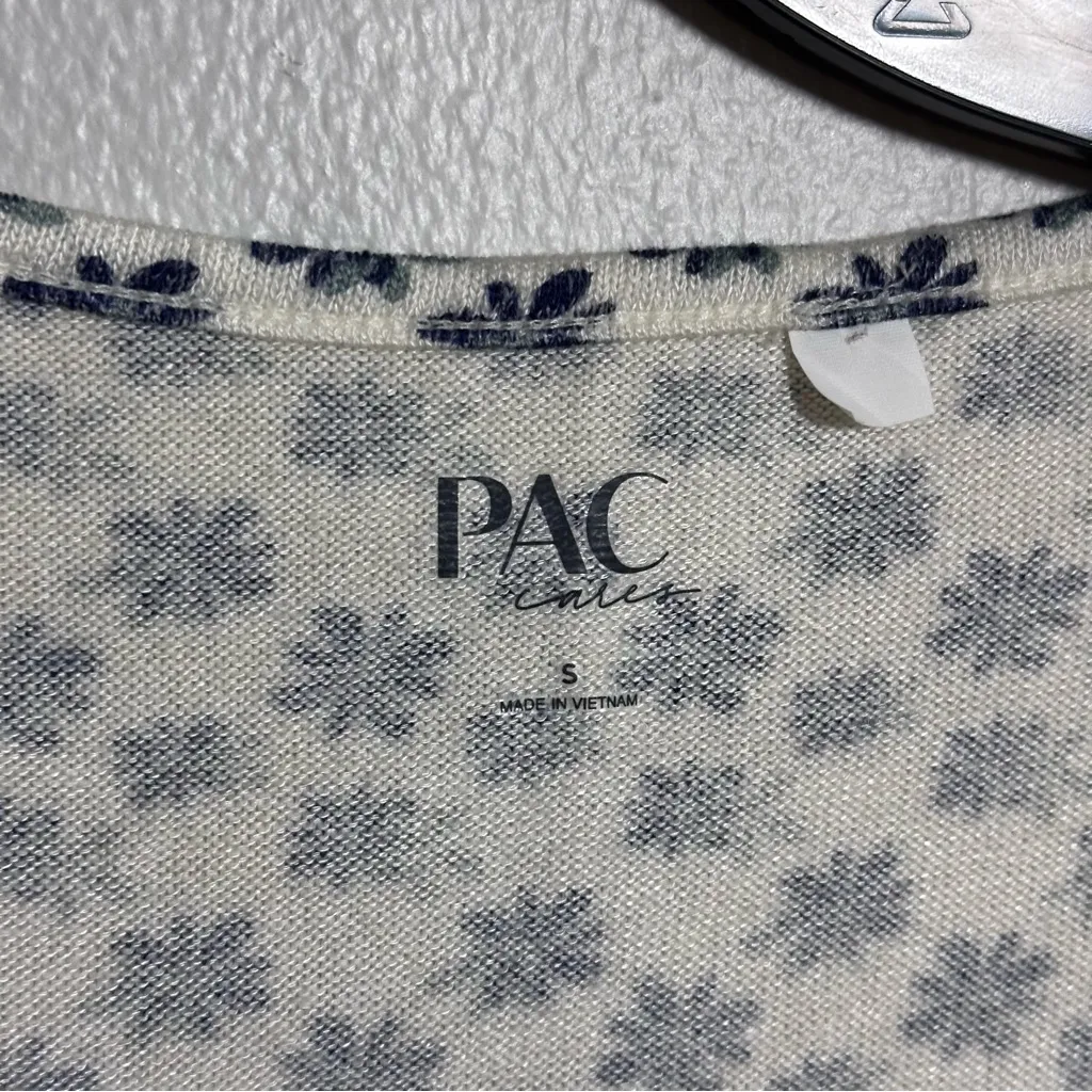 Pac Cares Women Floral Ruched White/ Black Cropped Top size S - Image 4