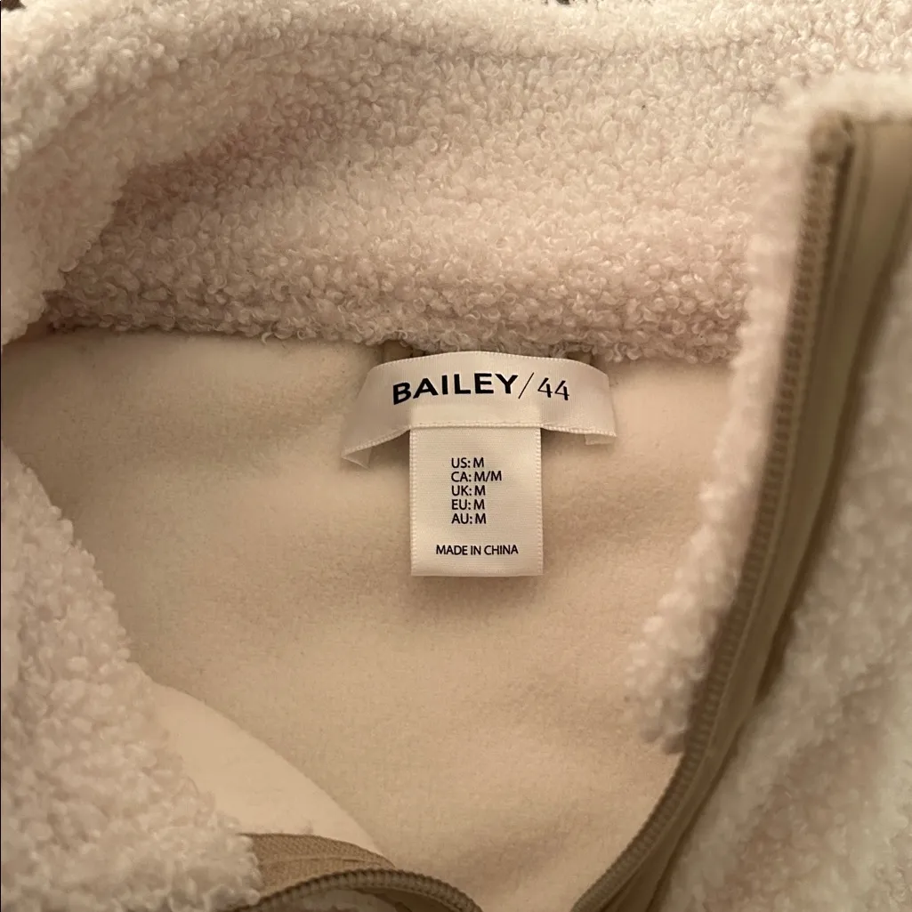 bailey 44 sherpa half zip pullover - Image 3