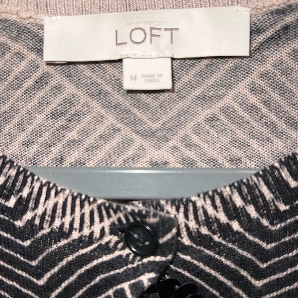 Women’s LOFT Black and White Patterned Cardigan - Image 2