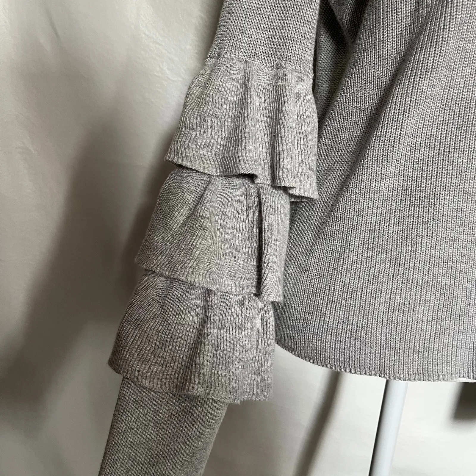 1.State Tier Ruffle Sleeve Womens Sweater S Soft Girl Balletcore Scandi Neutral Gray - Image 6