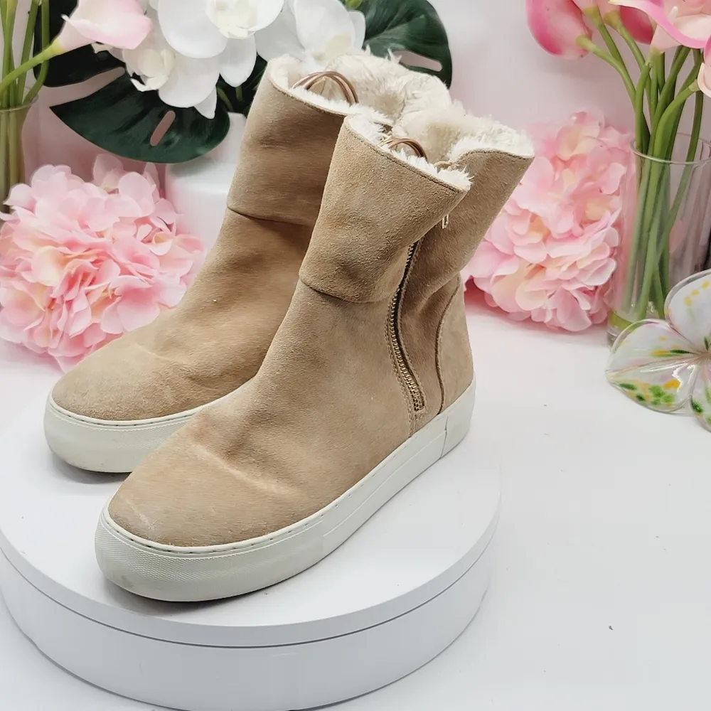 J/Slides NYC Tristan Taupe Waterproof Faux Fur Suede Booties Sz 9 - Image 4