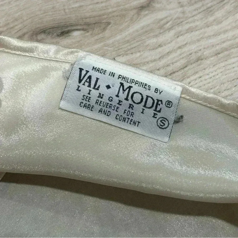 Vintage Val Mode Lingerie Ivory Satin Floral Sleeveless Slip Chemise Size L - Image 5