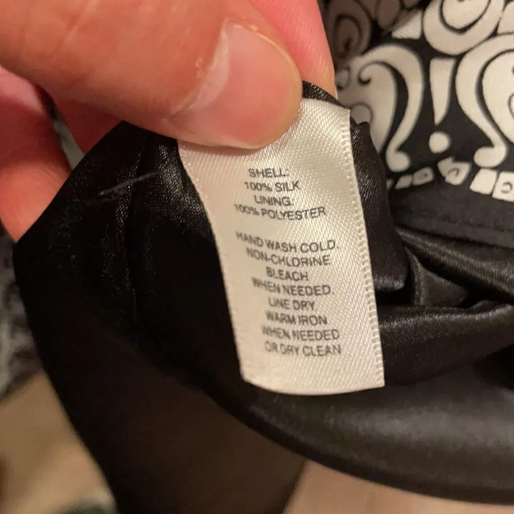 ✨WHBM Black & White Mandala Print Silk Halter dress - Image 6