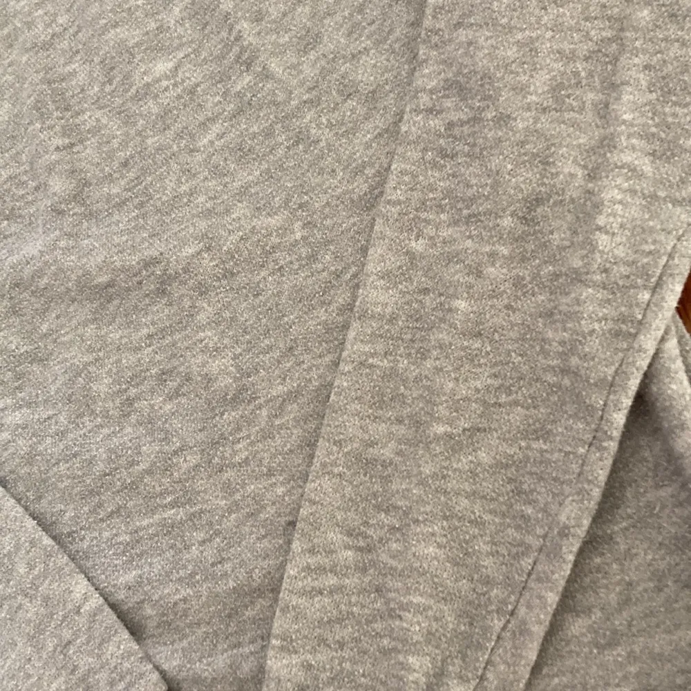 Forever 21 Basic Comfy Grey Crewneck Sweater Loungewear Athleisure Small EUC - Image 6