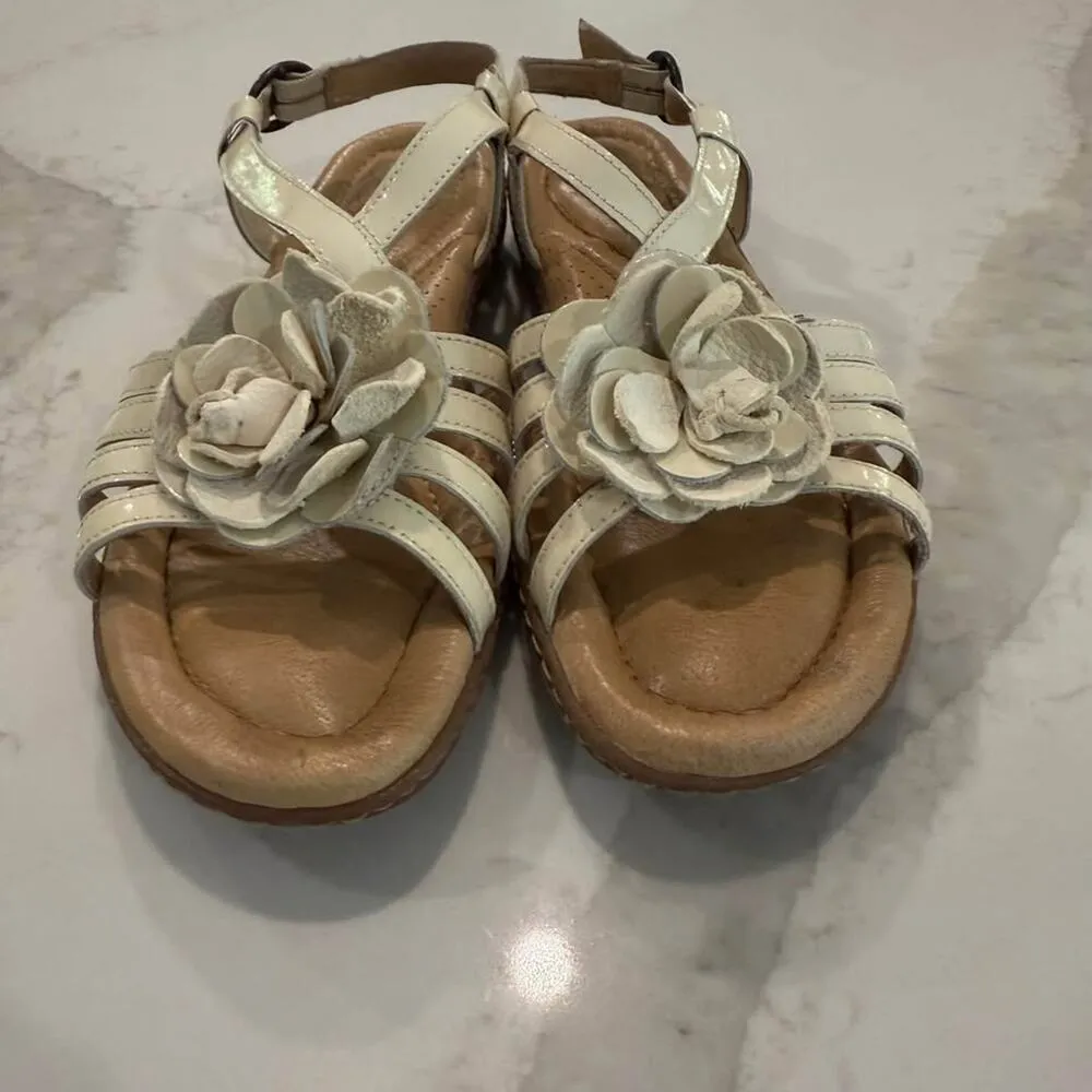 Nurture by Lamaze Slingback Flower Leather Sandals Women's 8.5M Beige Comfort Size 8.5 - Image 5