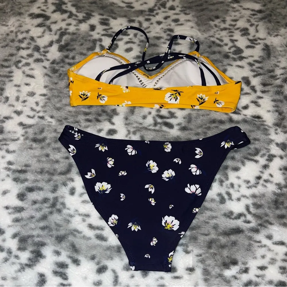 Cupshe Bikini Set - Image 11