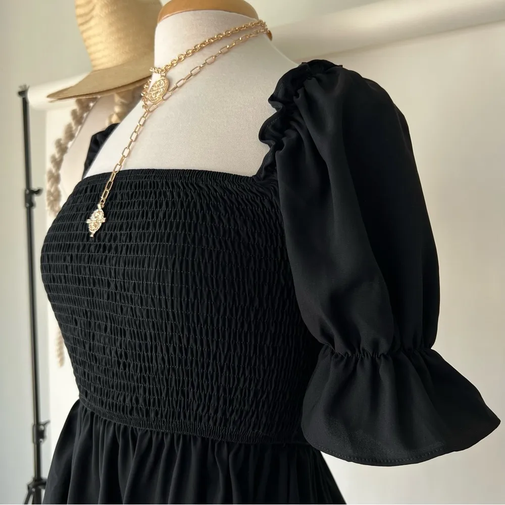 SQUARE NECK BLACK MINI DRESS - Image 4