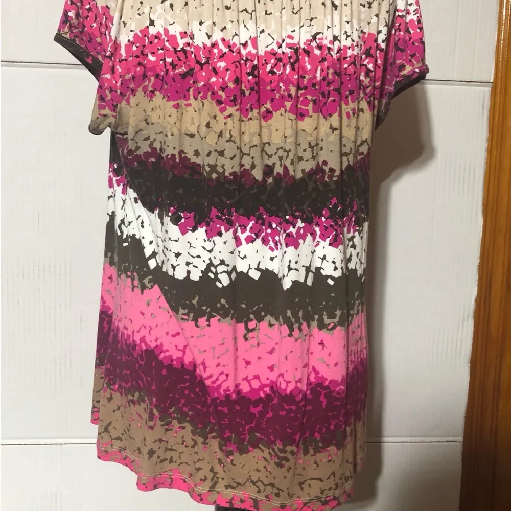 Christopher Banks XL WONEN’s summer top in pink white and brown. - Image 3