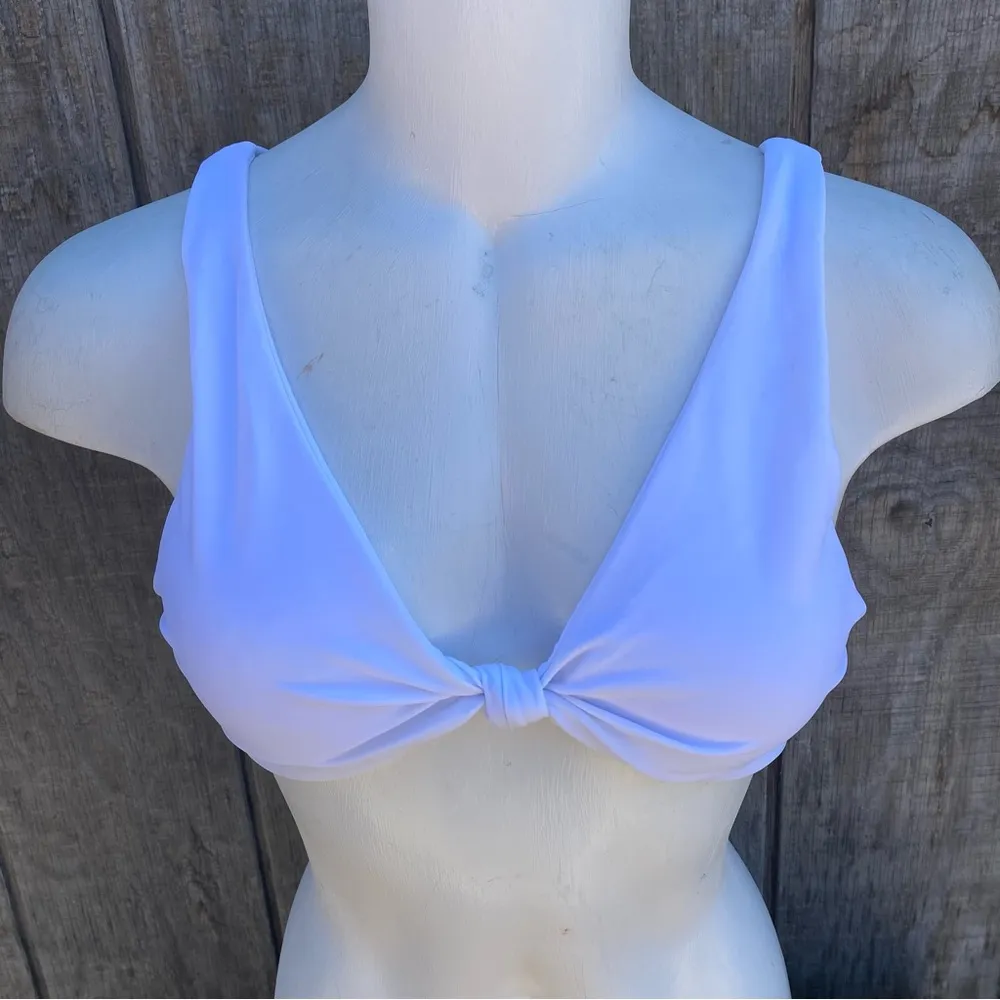 White Two Piece Padded Triangle Knot Front Top Bikini Set Size Medium - Image 3