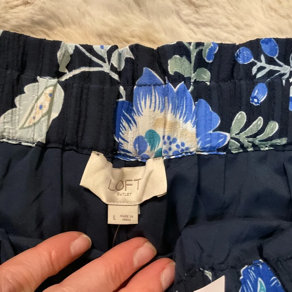 Loft Outlet Paisley Floral Flounce Skirt Navy Blue Pink Size Large Elastic Waist - Image 4