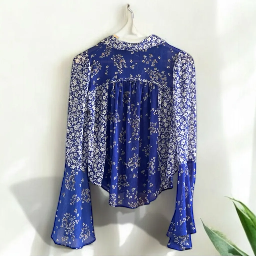 Free People SERENA PRINTED BLOUSE - BLUE COMBO - Image 15