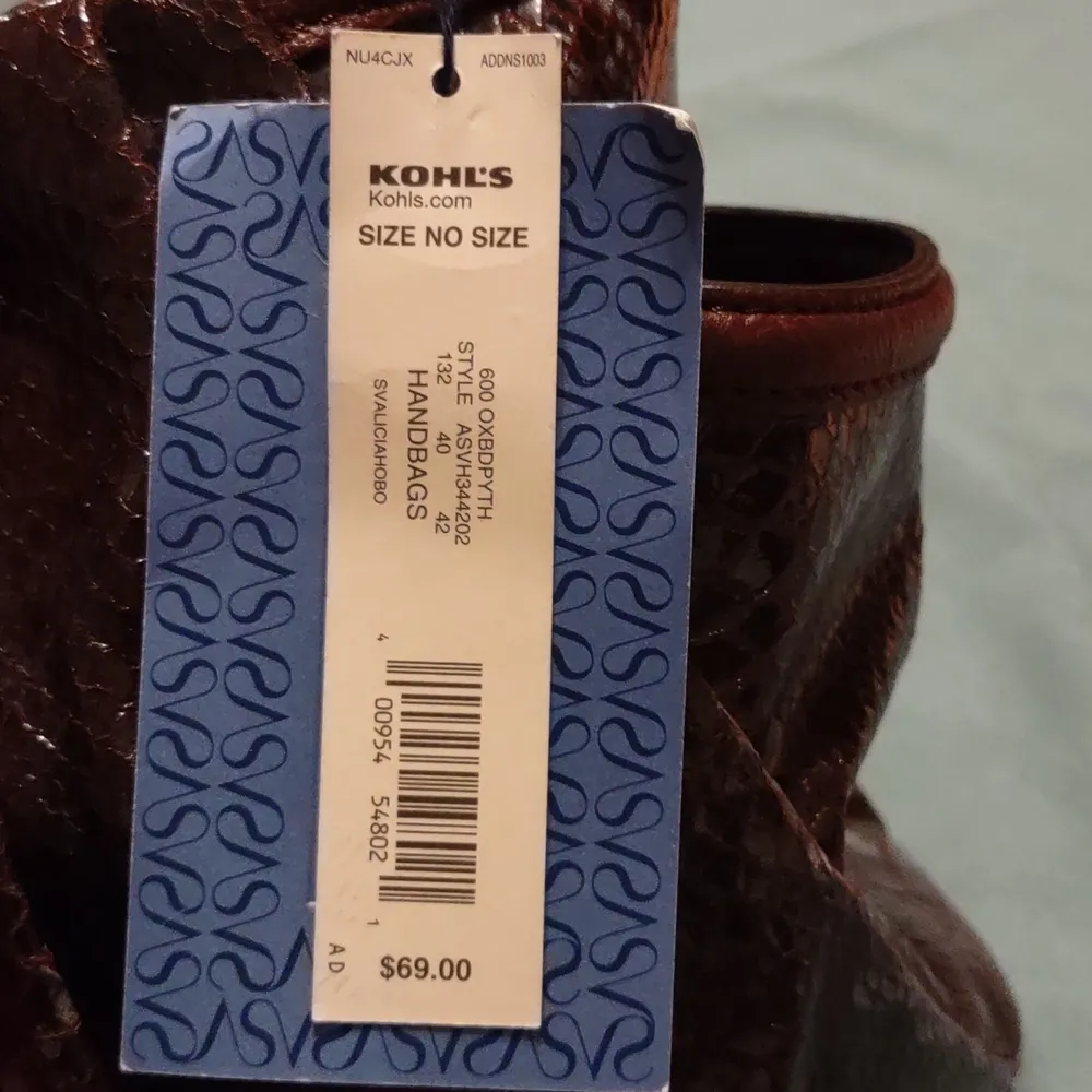 Simply Vera Wang purse. (B) Gray - Image 5