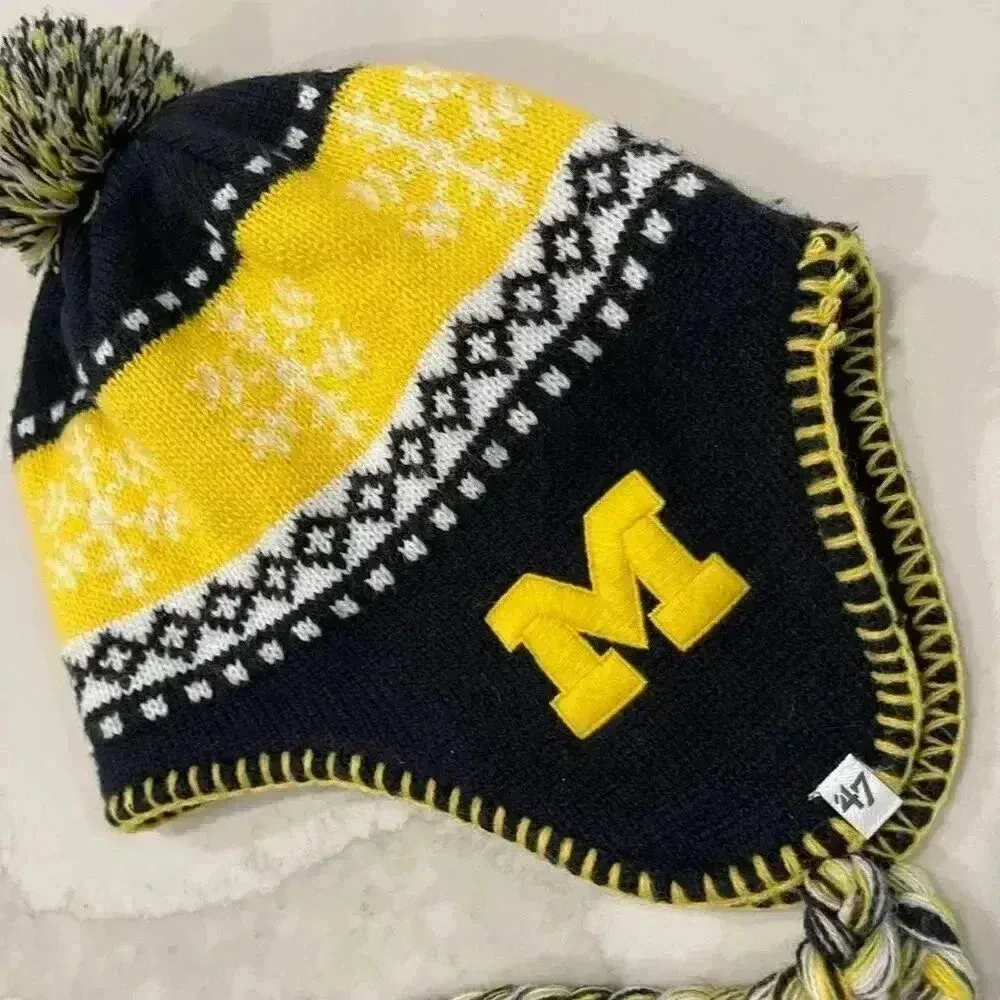 47 Brand University of Michigan Wolverines Knit Cap Pom Tassel EarFlap WinterHat - Image 2