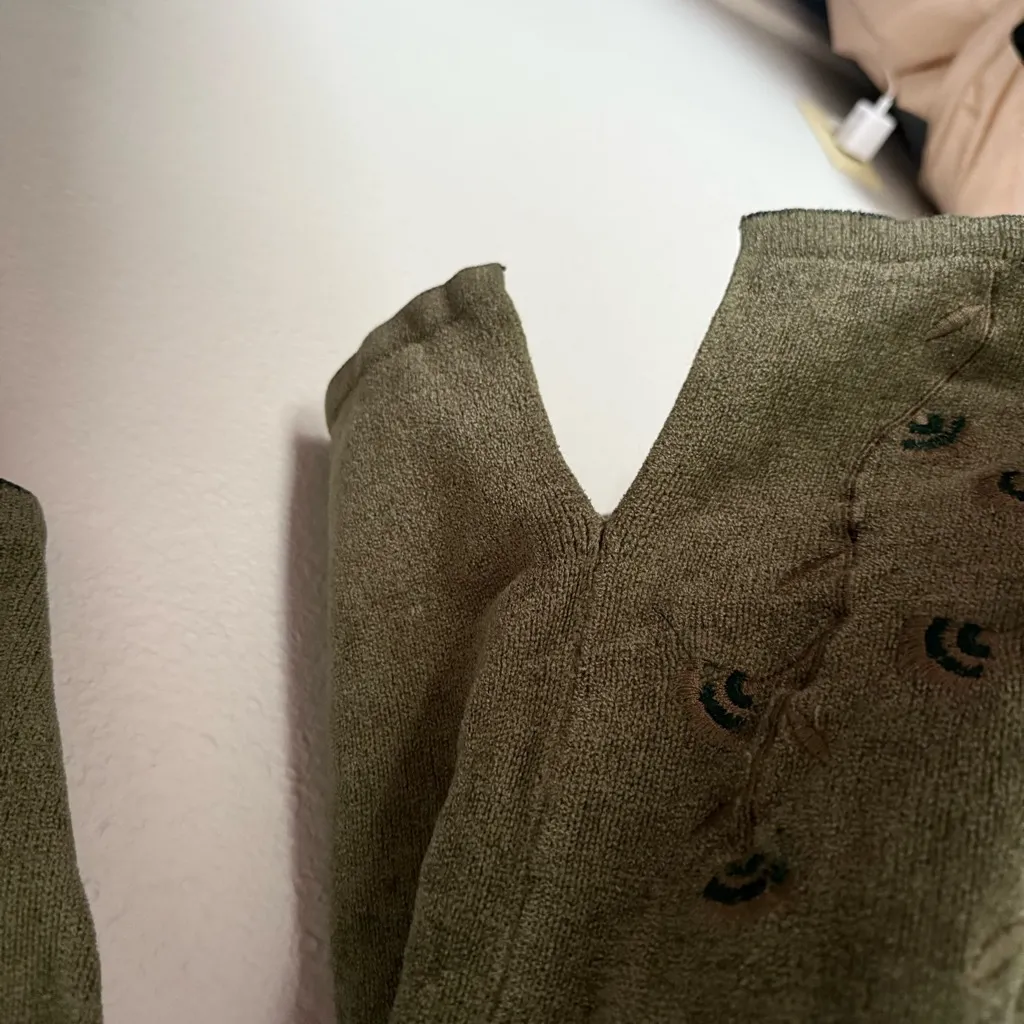 Y2K Grandma Core Embellished Sweater Vintage Inspired Cozy Knit Green Size undefined - Image 5