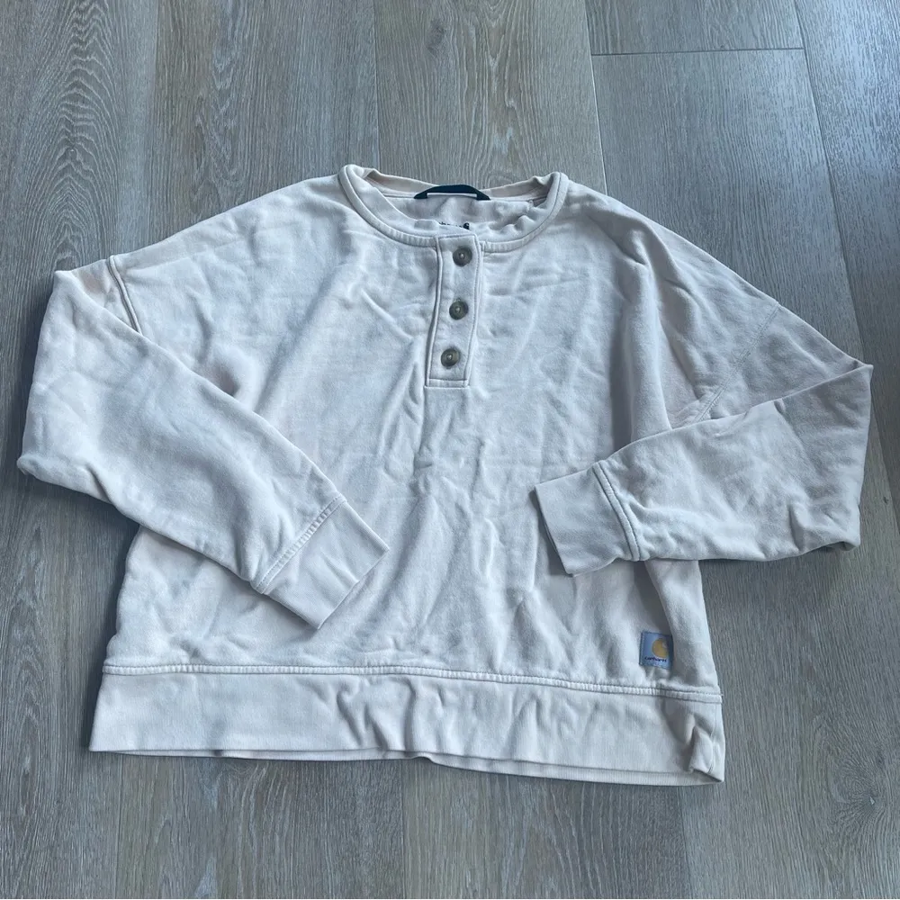 Carhartt WOMEN'S TENCEL™ FIBER SERIES LOOSE FIT FRENCH TERRY HENLEY SWEATSHIRT - Image 2