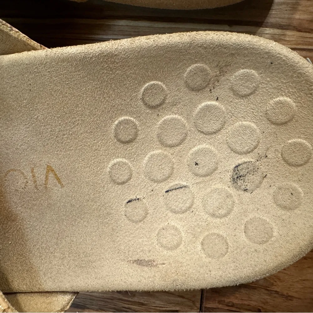 Vionic Skylar Sandals Shoes Size 11 Wide W Tan  Cork Strappy Orthotic Gold Fleck - Image 4