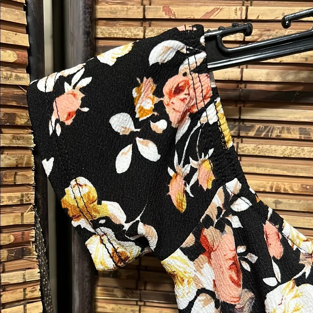 Chic Floral Black Midi Dress - Image 4