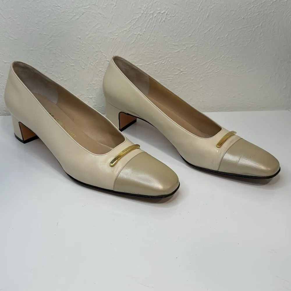Salvatore Ferragamo Vintage Beige Block Heel Pumps Gold Cap Toe Sz 9 AA - Image 3
