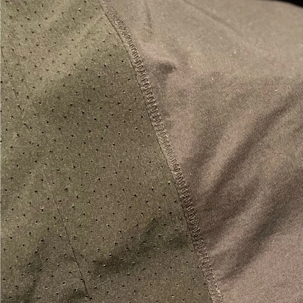 All in Motion Blac shirt - Image 3