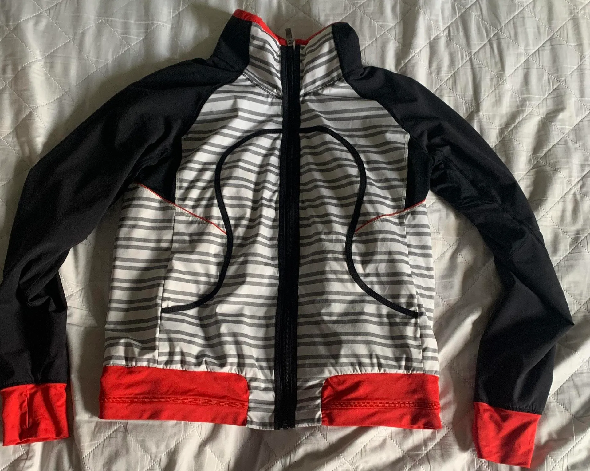 Lululemon Windbreaker Jacket - Image 2