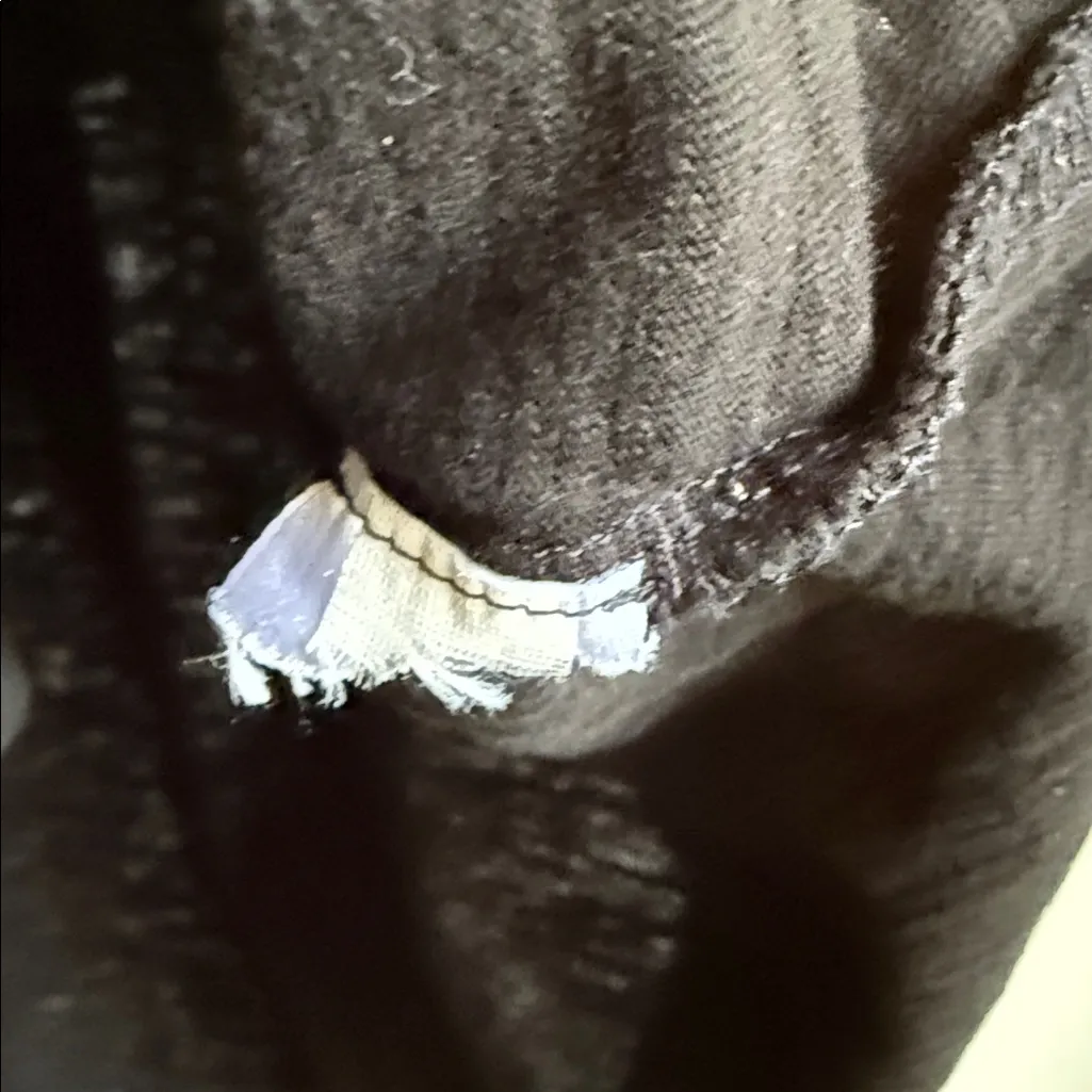 Eileen Fisher Classic Black Tank Top. - Image 4