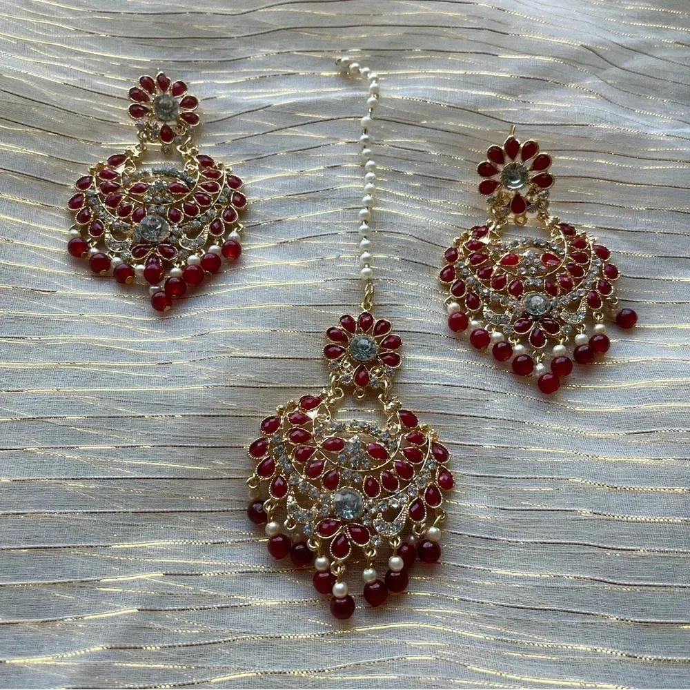 3 piece set earrings and tikka costume jewelry Pakistani Indian Bollywood Style Red - Image 2