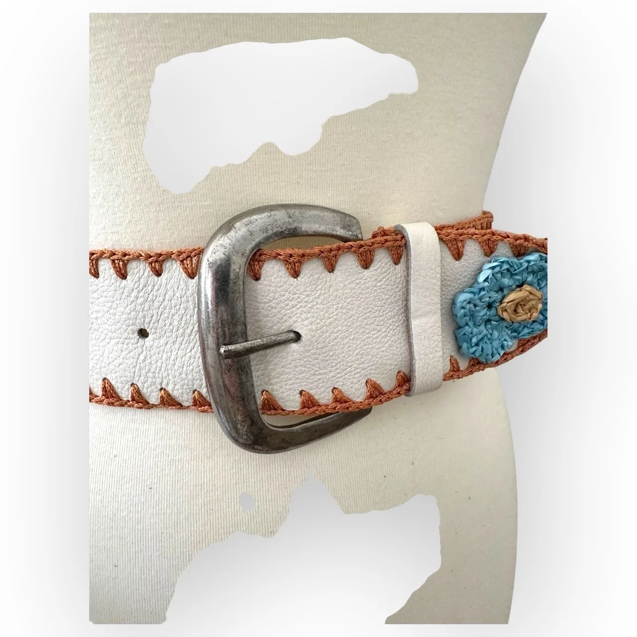 Vintage White Brown Genuine Leather Floral Whipstitch Belt Flowers Applique 90’s - Image 10