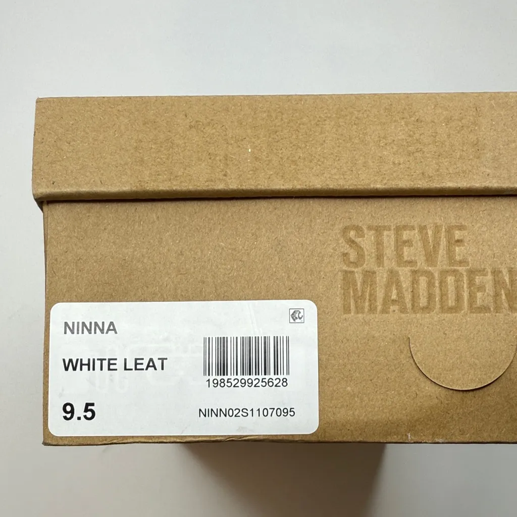 Steve Madden Women's Ninna Blade Heel Thong Sandals- White Leather- Size 9.5 - Image 5