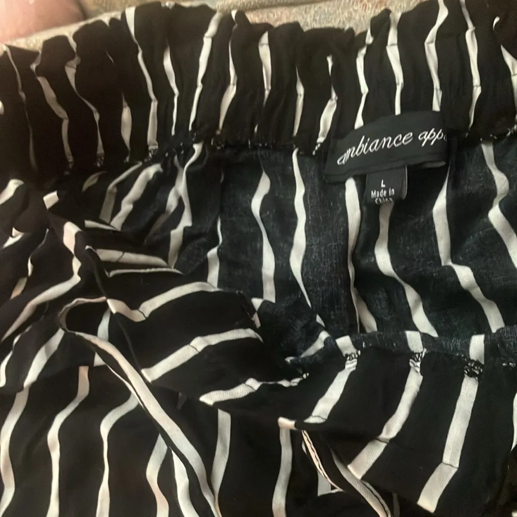 FINAL MARKDOWN Ambiance Monochrome striped shorts large Black - Image 2