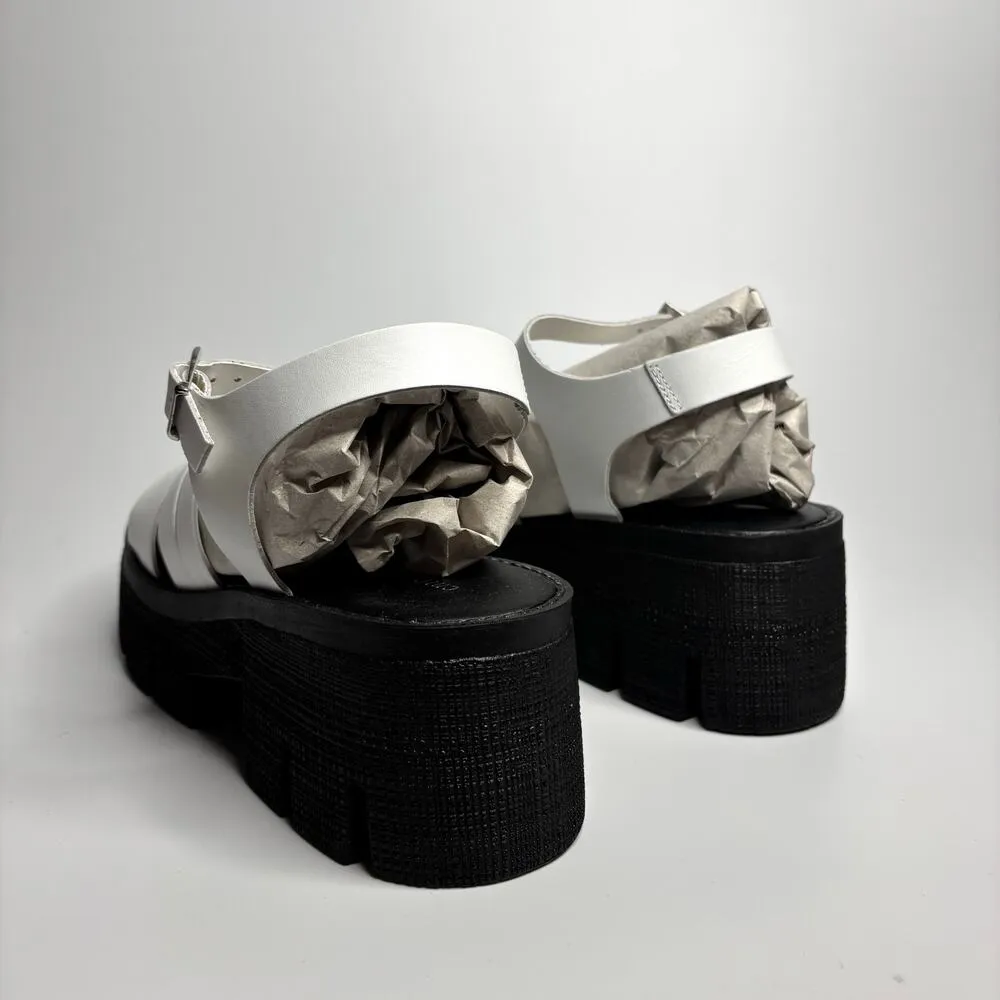 Chinese Laundry Low Down Leather Platform Sandals in White - Image 3