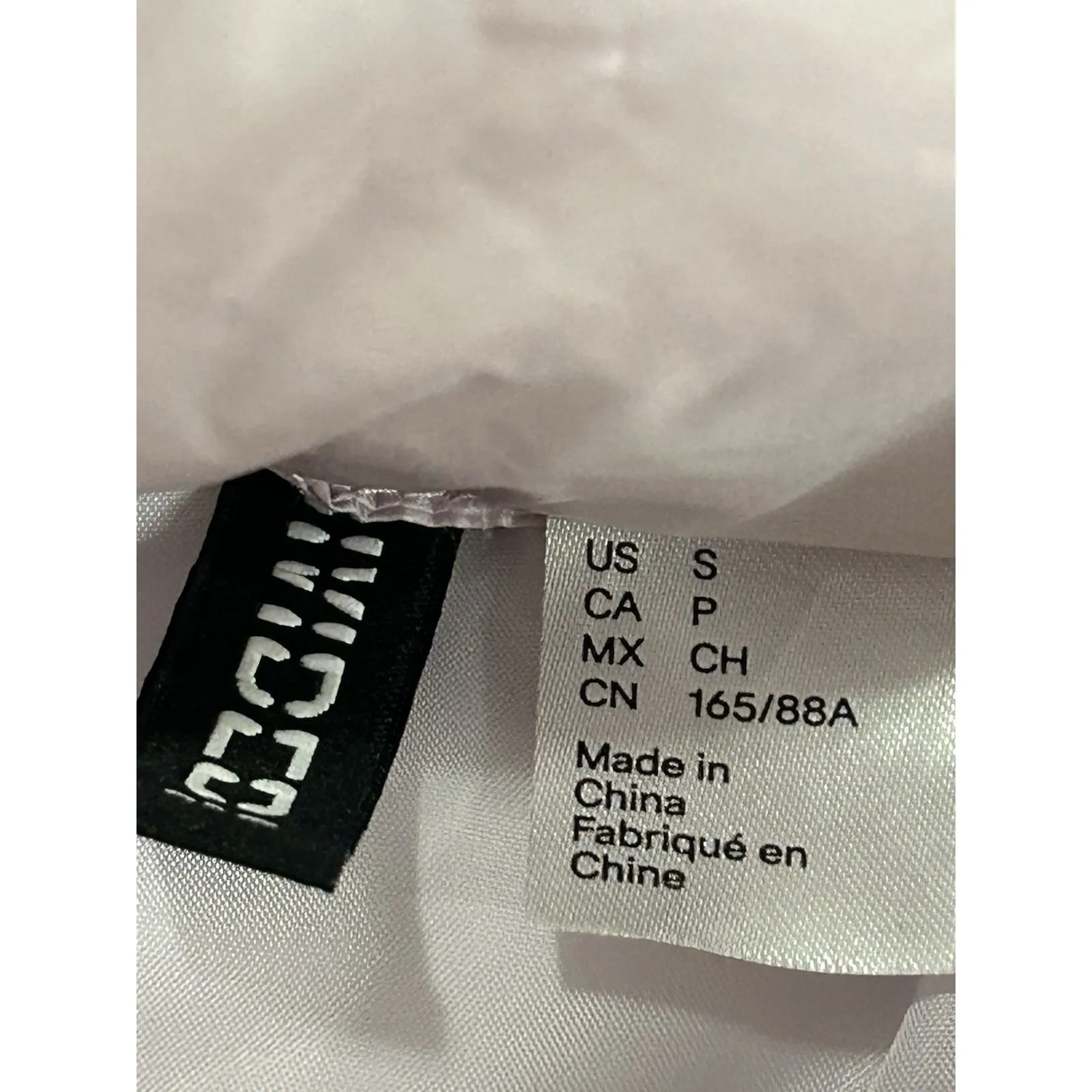 Stunning H&M PEARL PINK CROPPED QUILTED PUFFER VEST S - Image 4