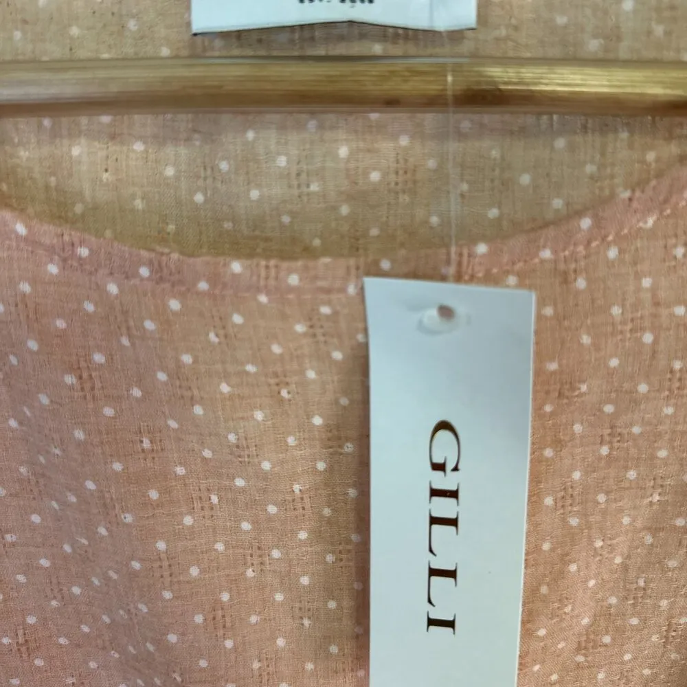 Pretty Light pink and white polka dot shirt with tie sleeves, breathable fabric - Image 2