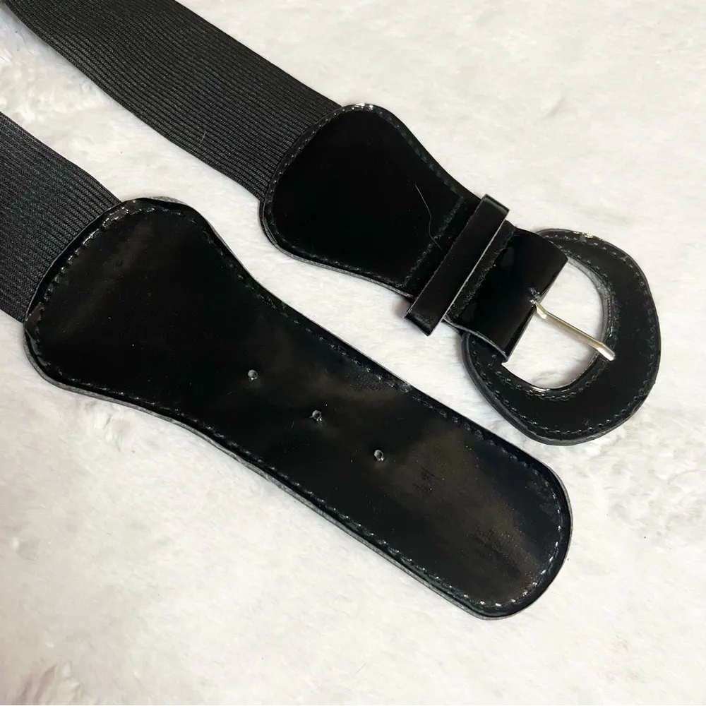 Vintage Faux Patent Leather Black Stretch Belt - Image 2