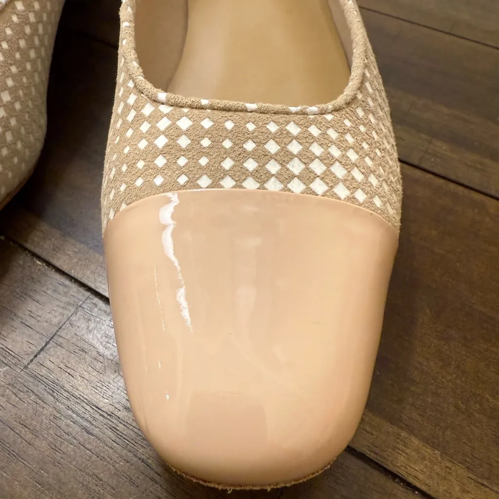 Vaneli flats Women’s Shoes Size 8.5 Tan - Image 4