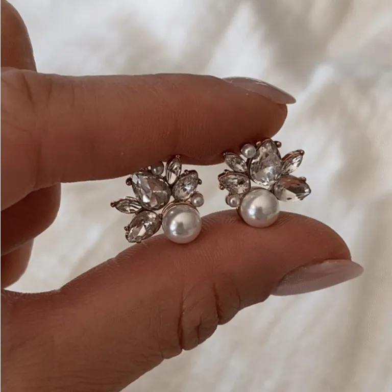 Olive & Piper Mini Bordeaux Studs Silver - Image 3