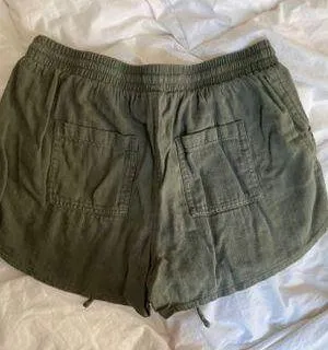Universal Threads Linen shorts - Image 2