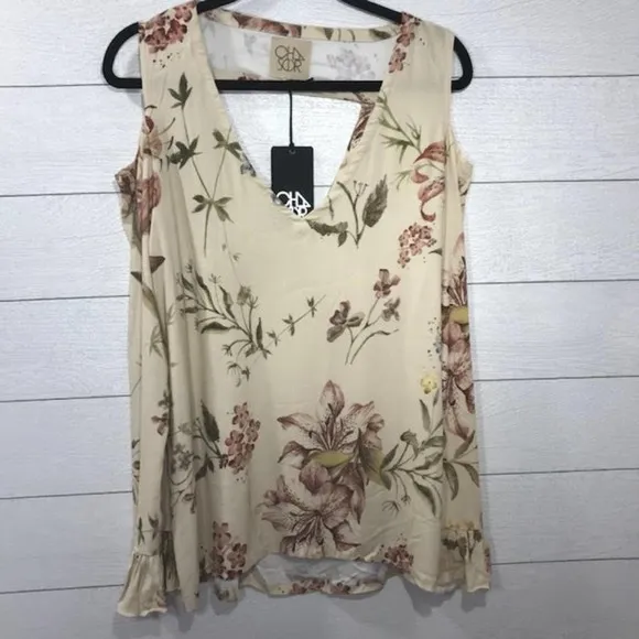 CHASER Tan Floral Cold Shoulder Cut Out Top Size Medium - Image 16