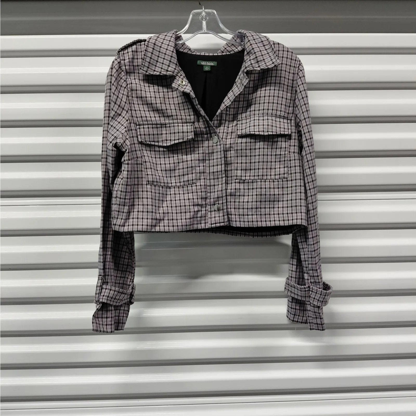 Wild Fable Jacket Women's Size Medium Purple Black Plaid Cropped Long Sleeve - Image 2