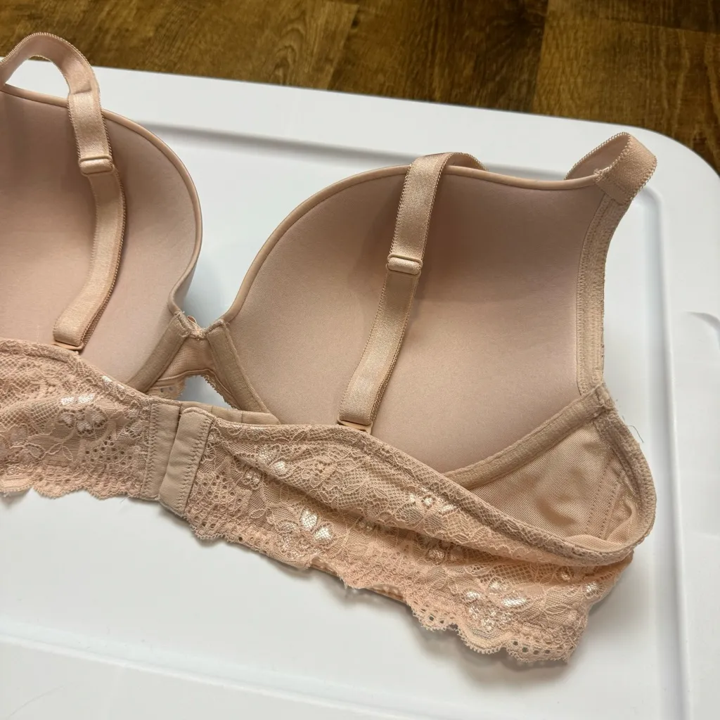 Torrid Curve Plunge Push Up Bra Sz 44B Lace Trim Nude Tan - Image 9