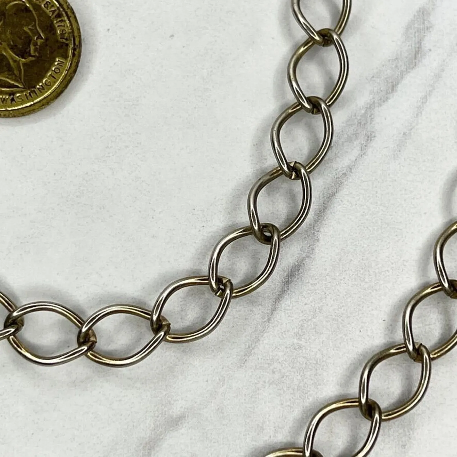 George Washington Coin Chain Belt Gold Tone Y2K Small (S) ✨ - Image 8