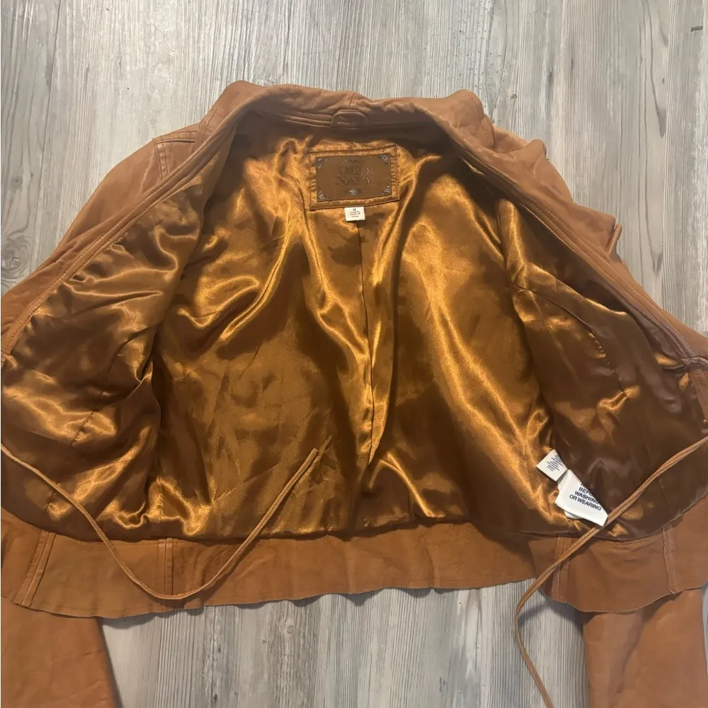 Old Navy Carmel Colored Leather Jacket Classic BlazerStyle Soft buttery leather - Image 3