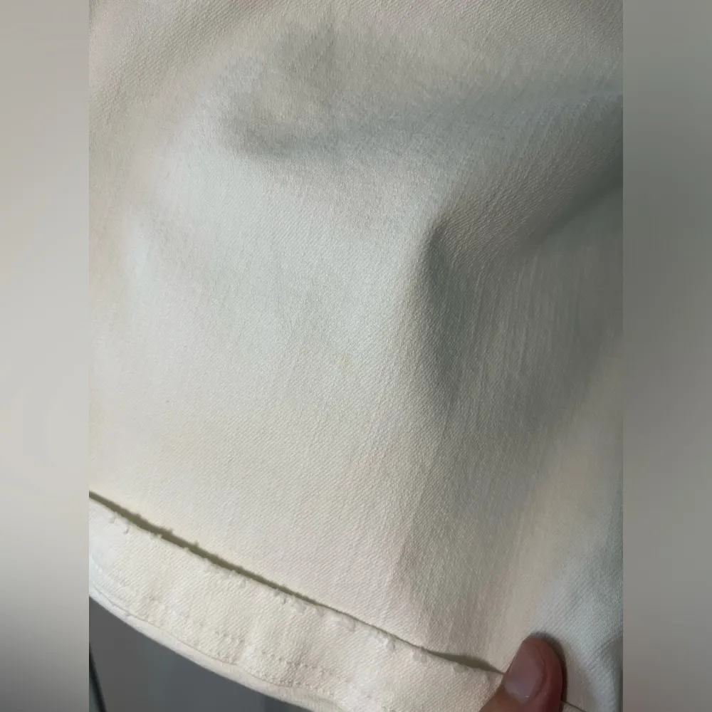 Cabi Jeans White Cropped Denim Casual Distressed Pockets Cuffed Shorts Sz 0 - Image 8