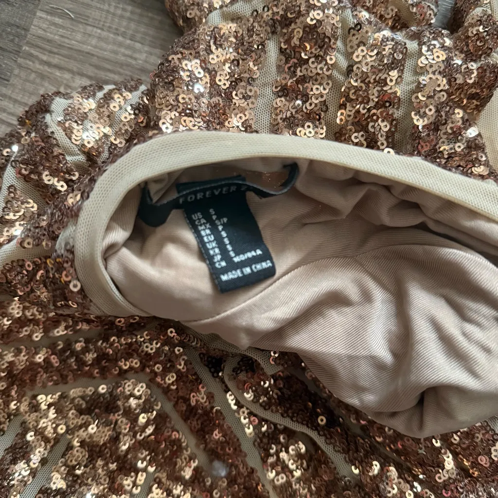 Forever 21  Glittering Sequin Long Sleeve Dress in Gold - Image 2