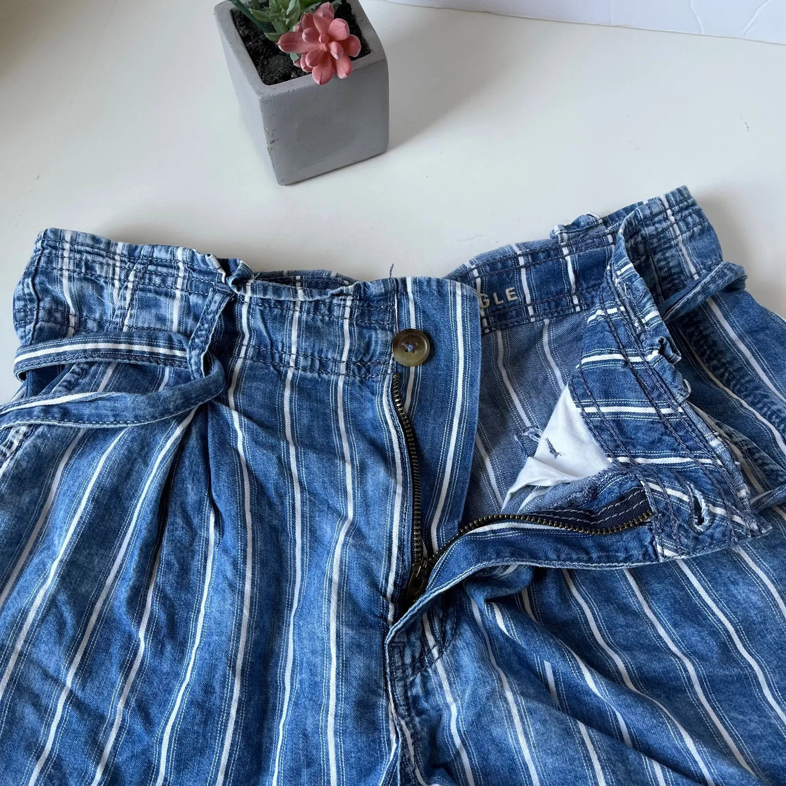 American Eagle Striped Jean Womens Shorts Size 6 Y2K Coastal Preppy Paperbag - Image 3