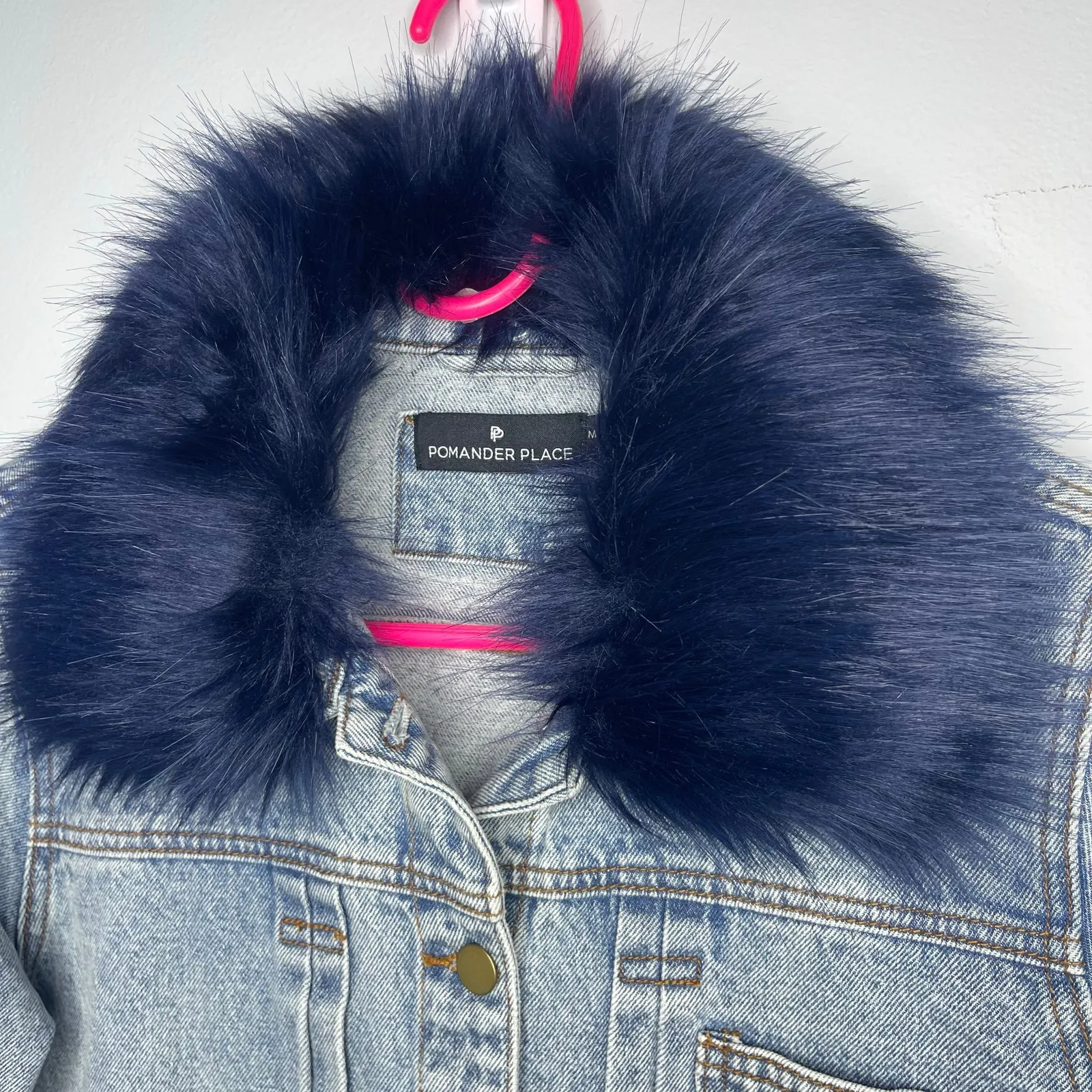 Tuckernuck Pomander Place Fur Collar Denim Jacket size M Blue Size M - Image 6