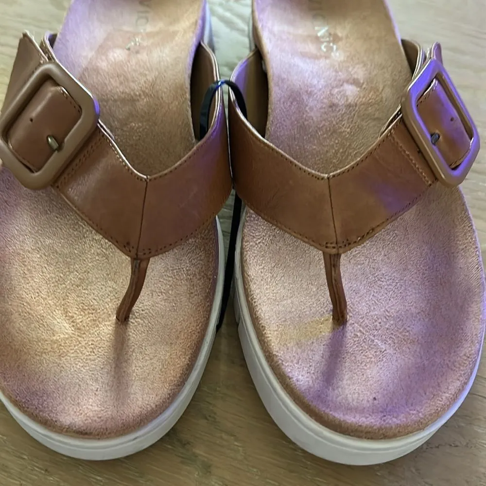 Vionic Uptown Marin Sandal, Size 8, NWOT display tried on. - Image 12