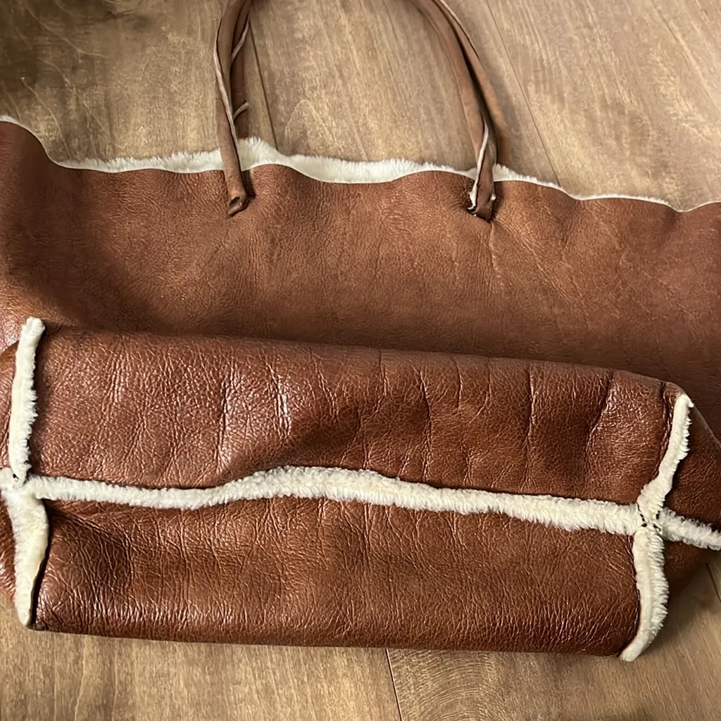 Miu Miu Shearling Leather Tote Bag - Image 4